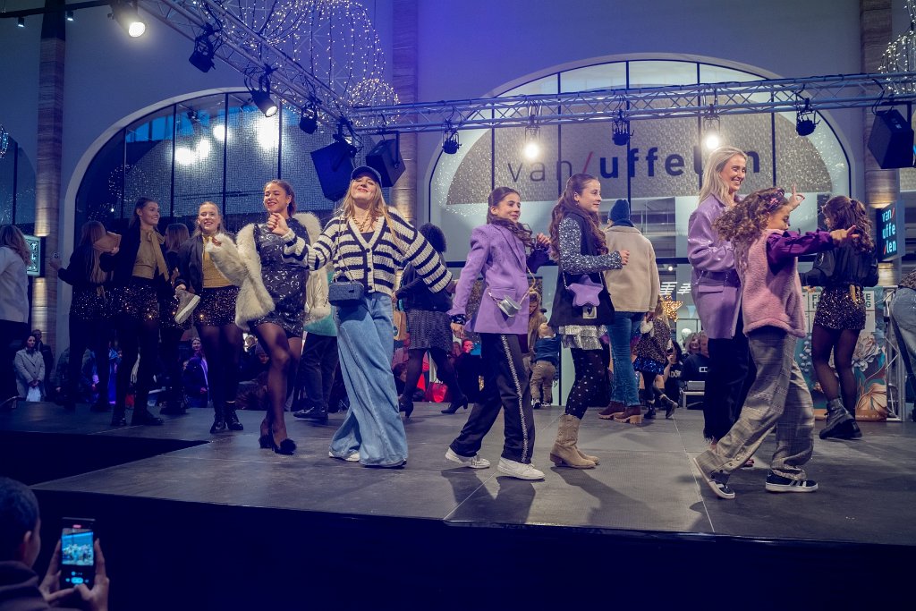 Modeshow 264.jpg